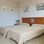Bel Appt 2p Pour 4 A Bormes-les-mimosas, En Face De La - Fr-1-251-229 Bormes-les-Mimosas