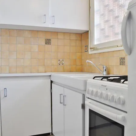 Bormes-les-mimosas, 2 Pièces, 4 Personnes - Fr-1-251-229 Appartement *