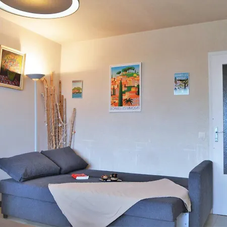 Bel Appt 2p Pour 4 A Bormes-les-mimosas, En Face De La - Fr-1-251-229 *